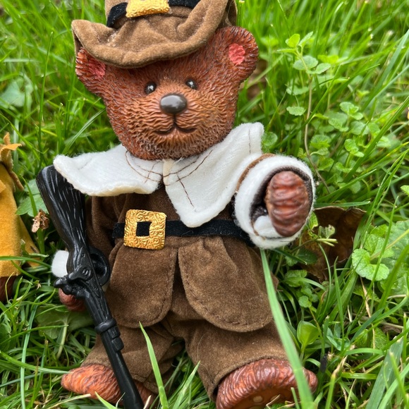 Russ Berrie Co. Thanksgiving Bears Pilgrim & Native American Moveable 1980’s - Picture 3 of 16